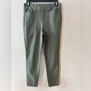 Old Navy Pants - Size 2
